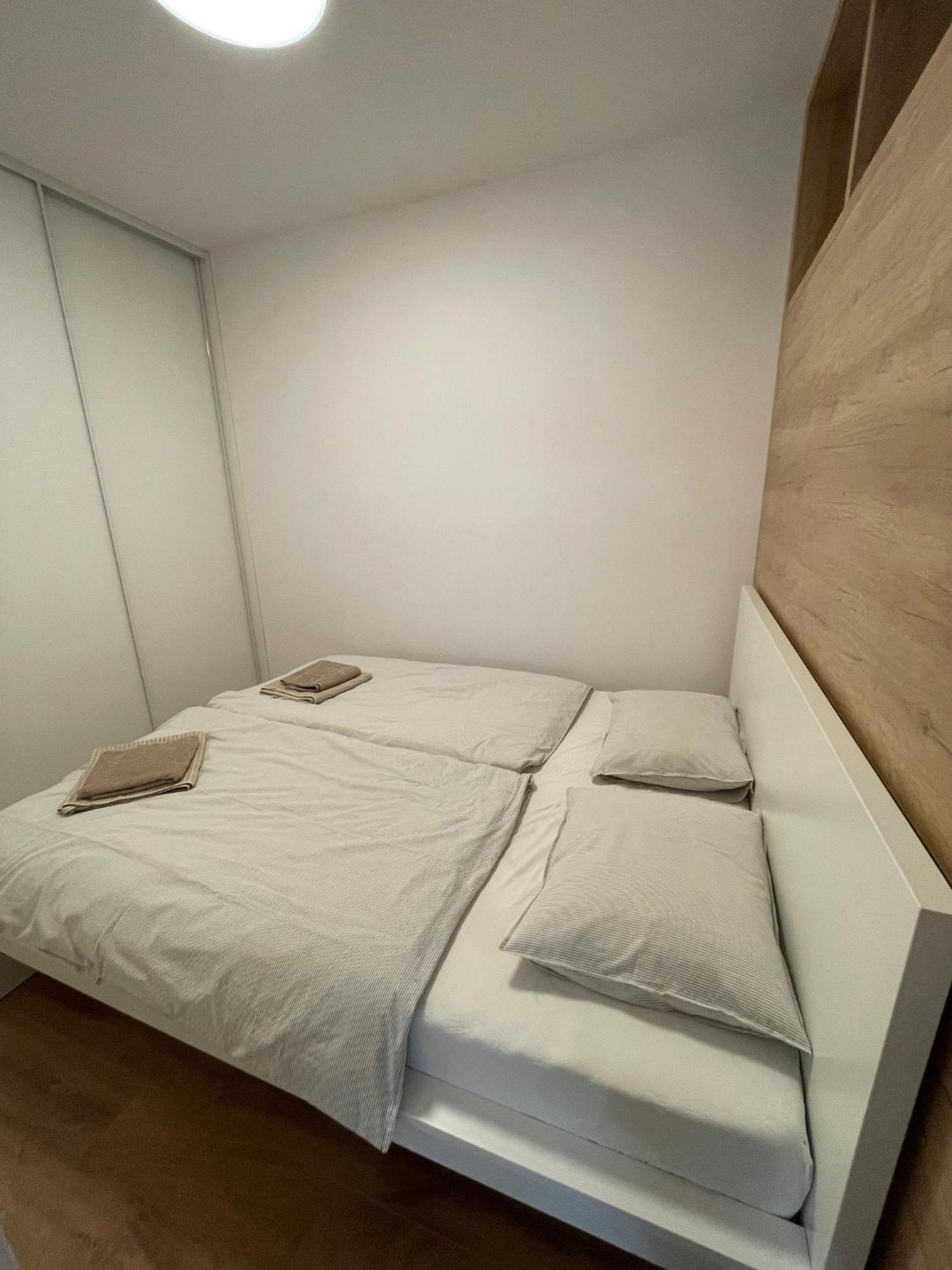 Apartman Petronela Bratislava Eksteriør billede
