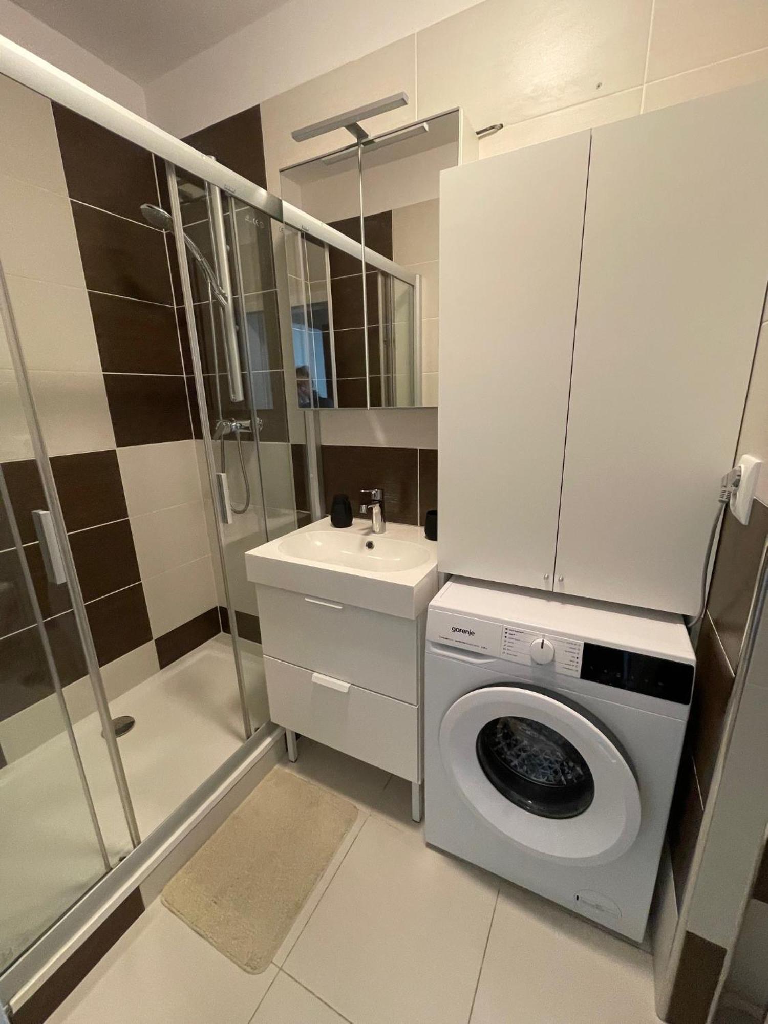 Apartman Petronela Bratislava Eksteriør billede